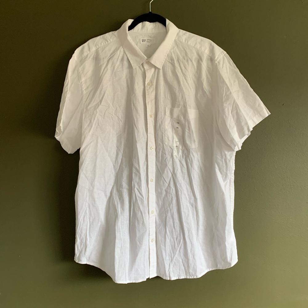 Gap - Short Sleeved Button Down - Never Worn